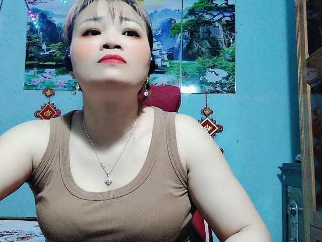 Linhanhsex2k's BongaCams show and profile