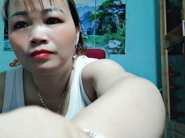 Linhanhsex2k's BongaCams show and profile