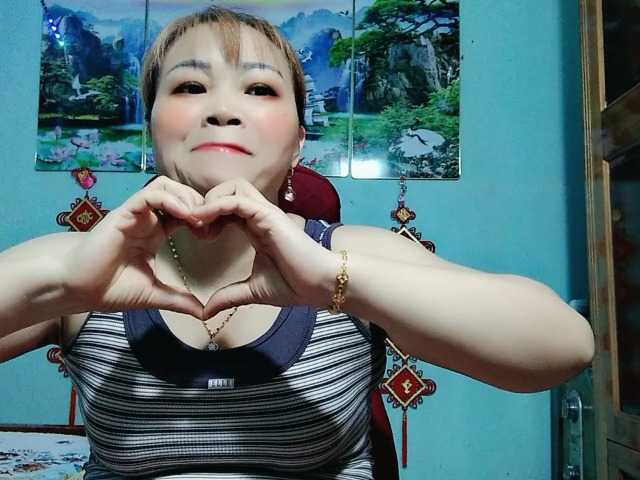 Linhanhsex2k live cam on BongaCams