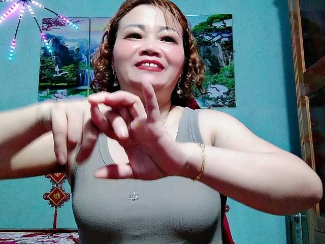 Linhanhsex2k live cam on BongaCams