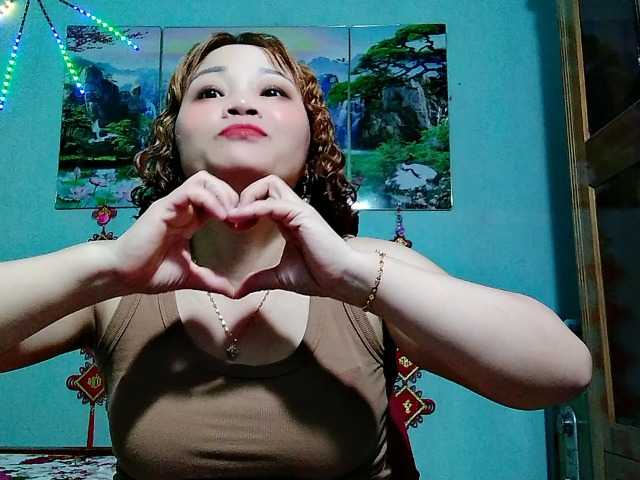 Linhanhsex2k live cam on BongaCams