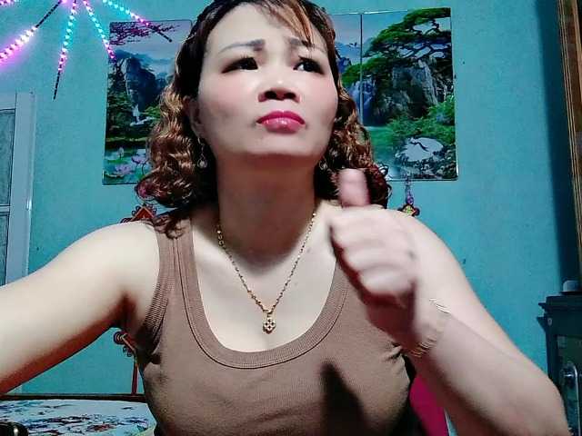 Linhanhsex2k live cam on BongaCams