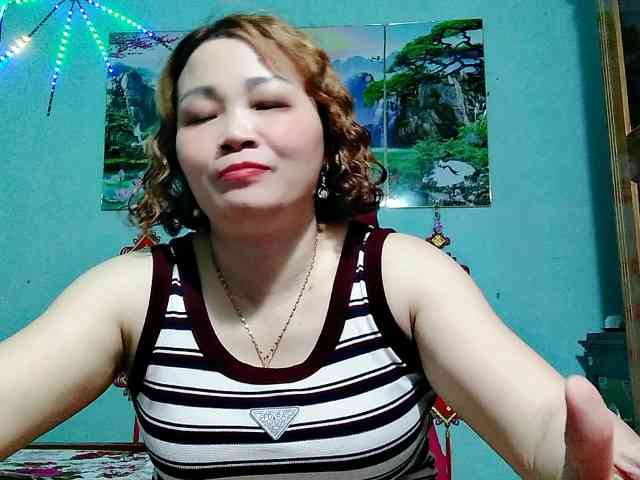 Linhanhsex2k webcam