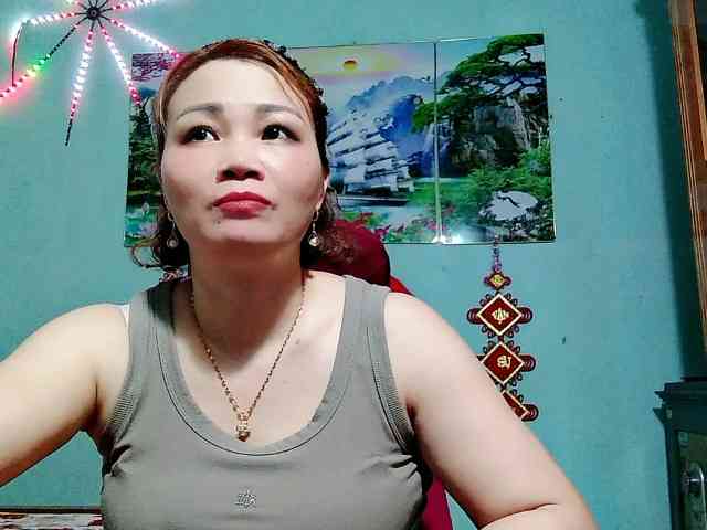 Linhanhsex2k webcam