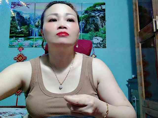 Linhanhsex2k webcam