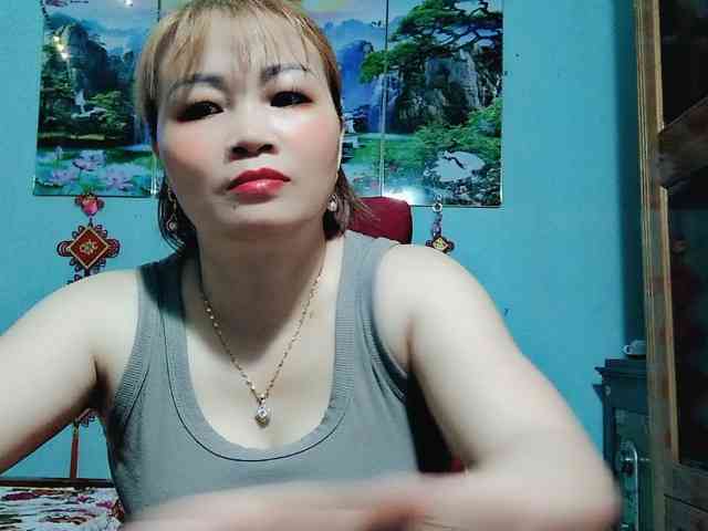 Linhanhsex2k webcam