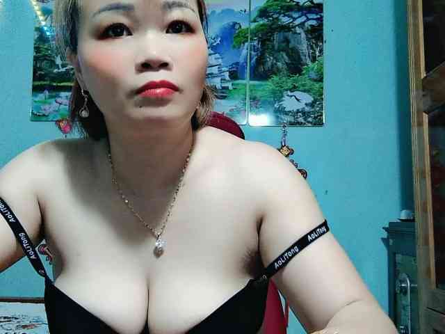 Linhanhsex2k webcam