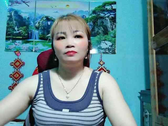 Linhanhsex2k webcam