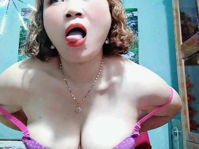 free voyeur webcam Linhanhsex2k