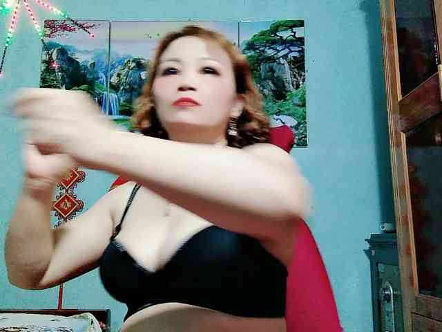 Linhanhsex2k webcam