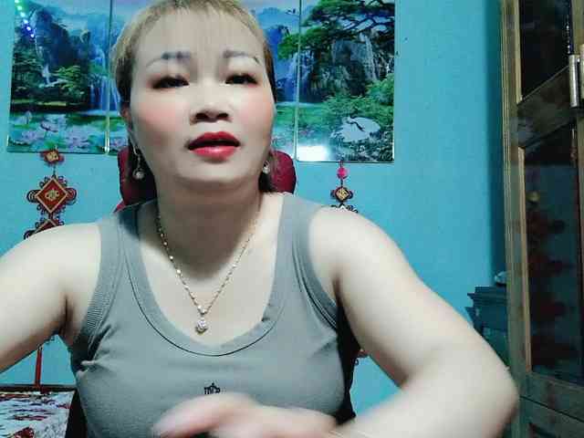 Linhanhsex2k webcam