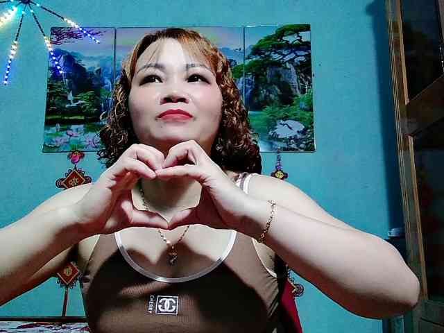 Linhanhsex2k webcam