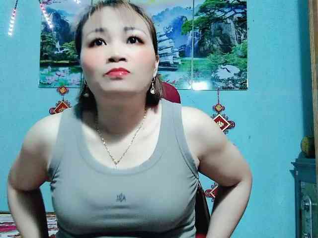 Linhanhsex2k webcam