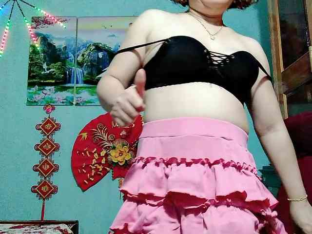 Linhanhsex2k webcam