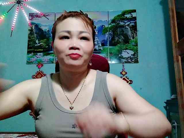 Linhanhsex2k webcam