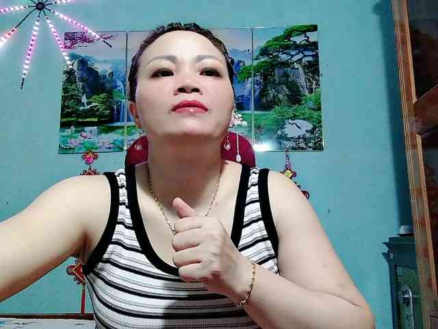 Linhanhsex2k webcam