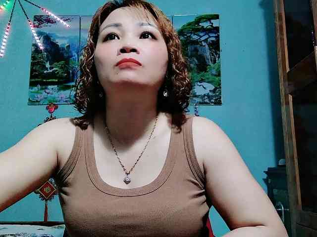 Linhanhsex2k webcam