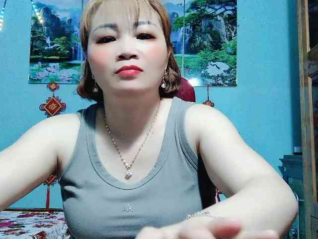 Linhanhsex2k webcam