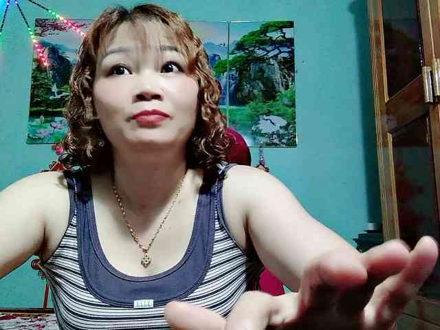 Linhanhsex2k webcam