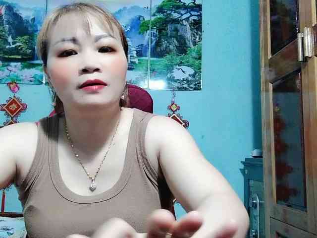 Linhanhsex2k webcam