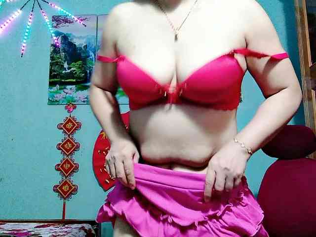 Linhanhsex2k webcam