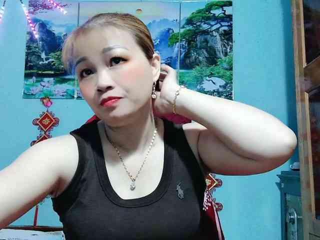 Linhanhsex2k webcam
