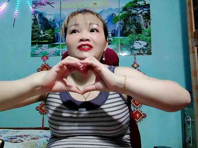 Linhanhsex2k webcam