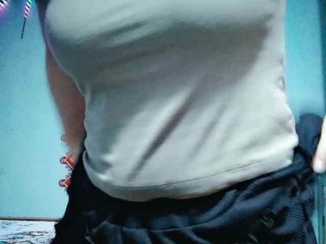 Linhanhsex2k webcam