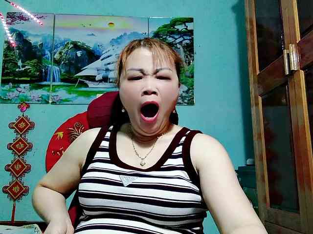 Linhanhsex2k webcam