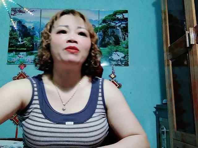 Linhanhsex2k webcam