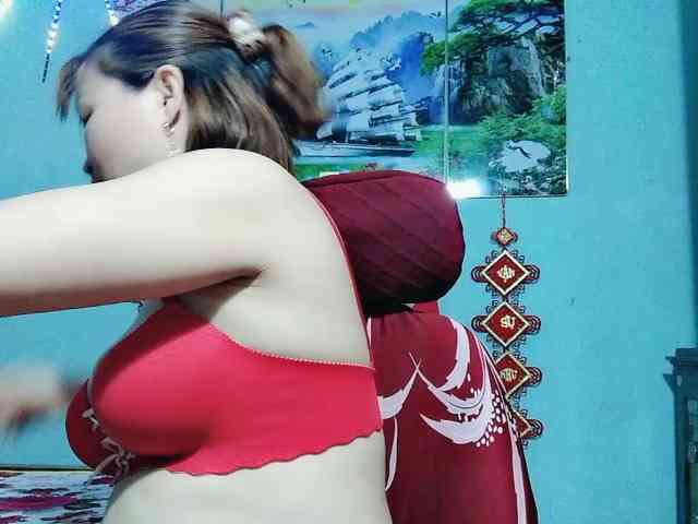 Linhanhsex2k webcam