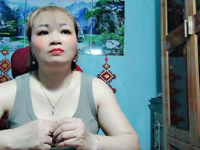 Linhanhsex2k webcam