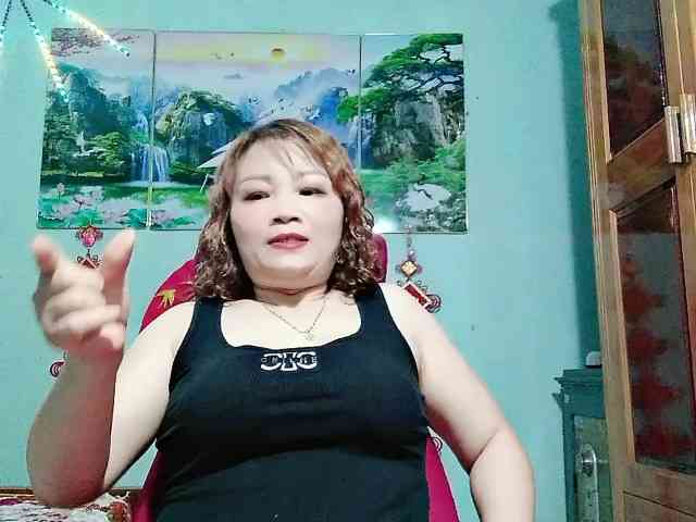 Linhanhsex2k webcam