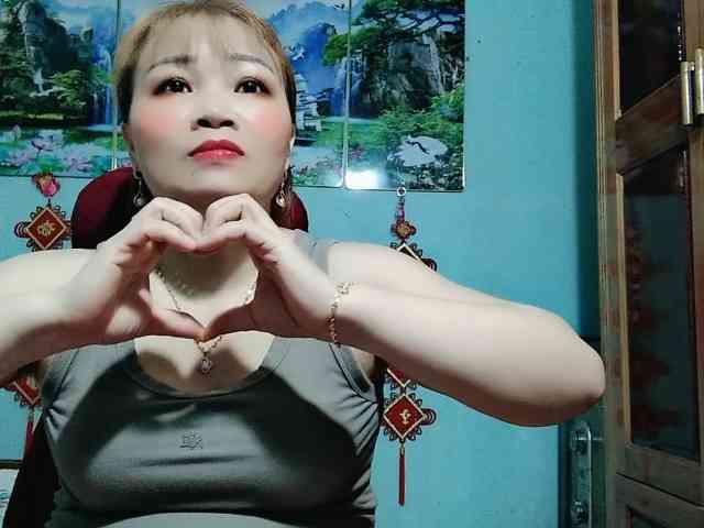 Linhanhsex2k webcam