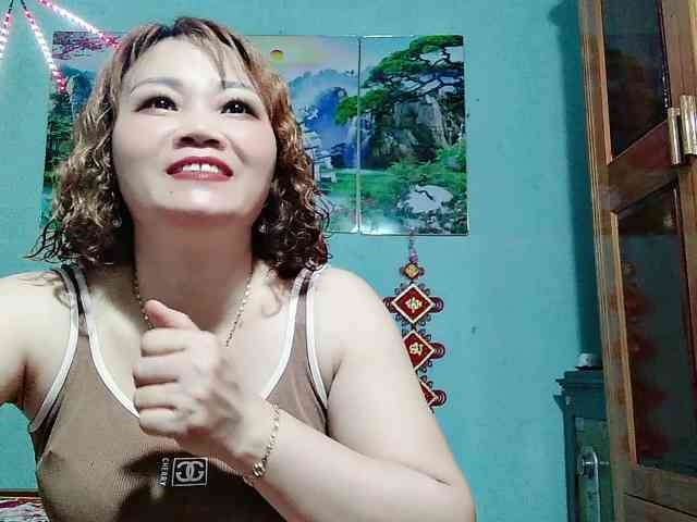 Linhanhsex2k webcam