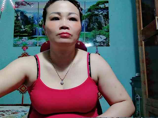 Linhanhsex2k webcam