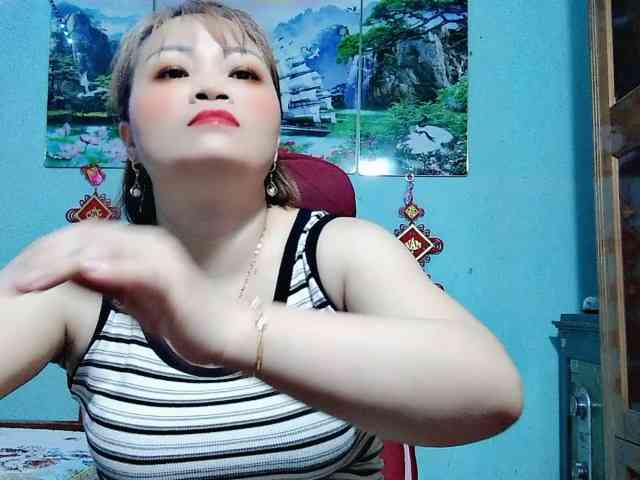 Linhanhsex2k webcam