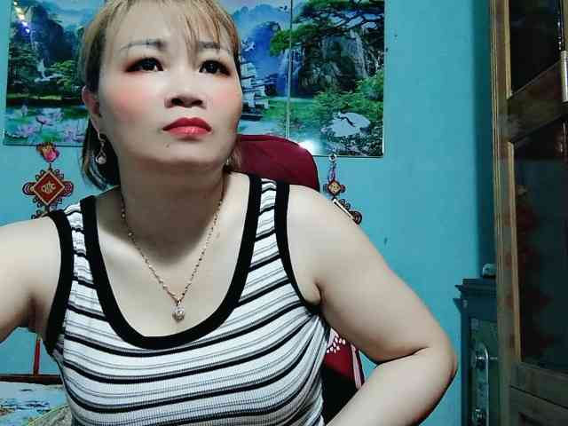 Linhanhsex2k webcam