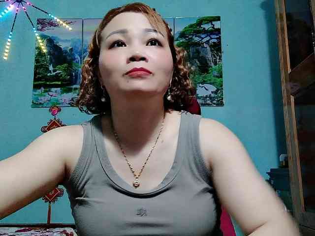 Linhanhsex2k webcam