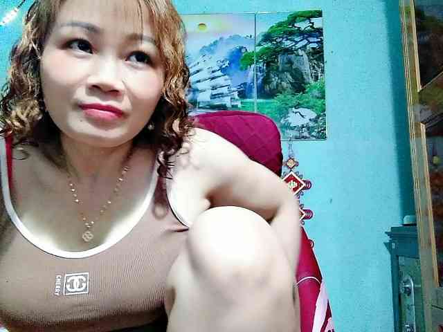 Linhanhsex2k webcam