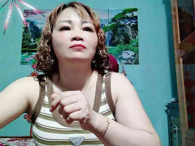 Linhanhsex2k webcam