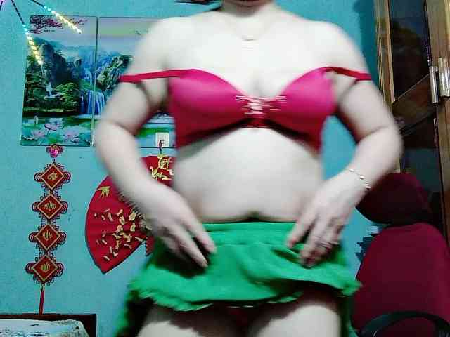 Linhanhsex2k webcam