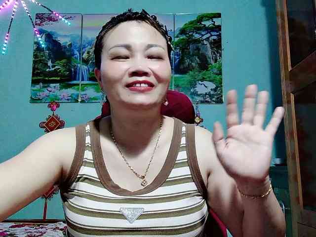 Linhanhsex2k webcam
