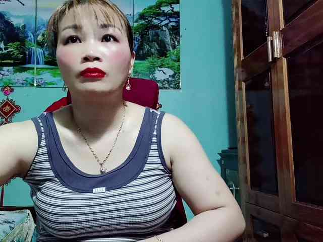 Linhanhsex2k webcam