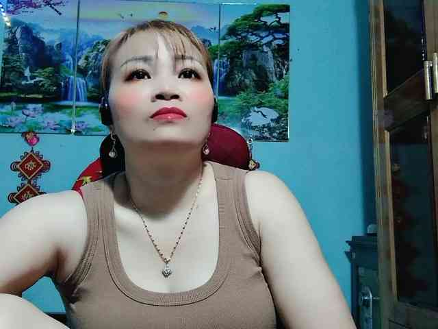 Linhanhsex2k webcam