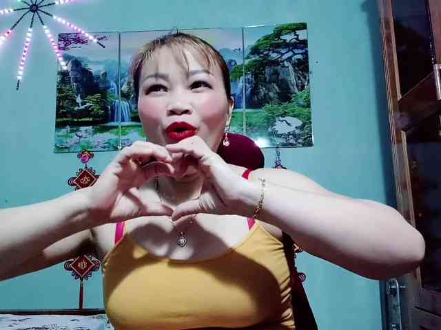 Linhanhsex2k webcam