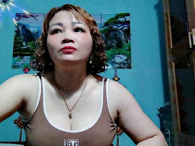 Linhanhsex2k webcam