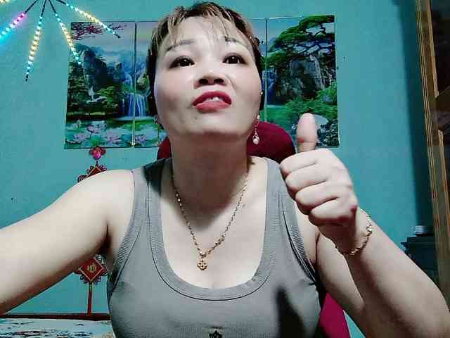 Linhanhsex2k webcam