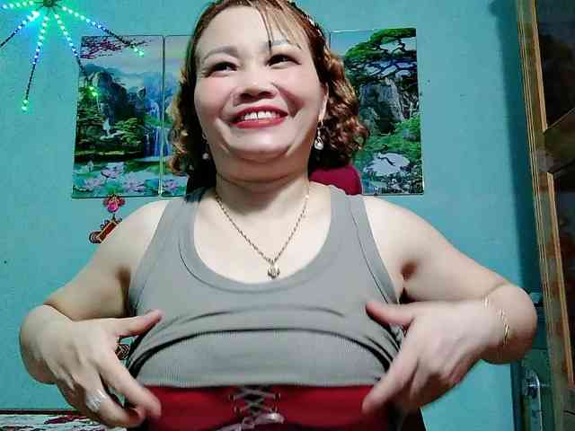 Linhanhsex2k webcam