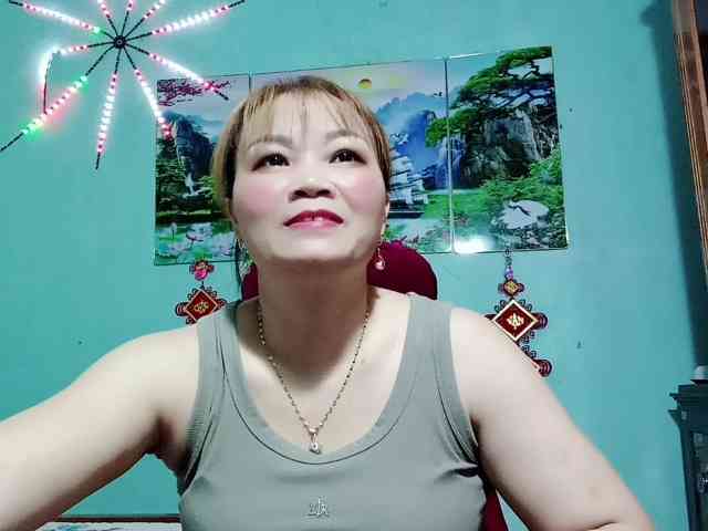 Linhanhsex2k webcam